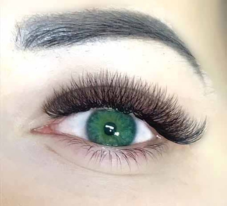 Наращивание ресниц в Минске