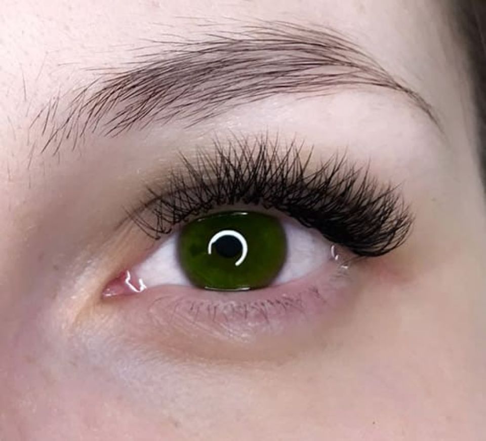 Наращивание ресниц лисий эффект