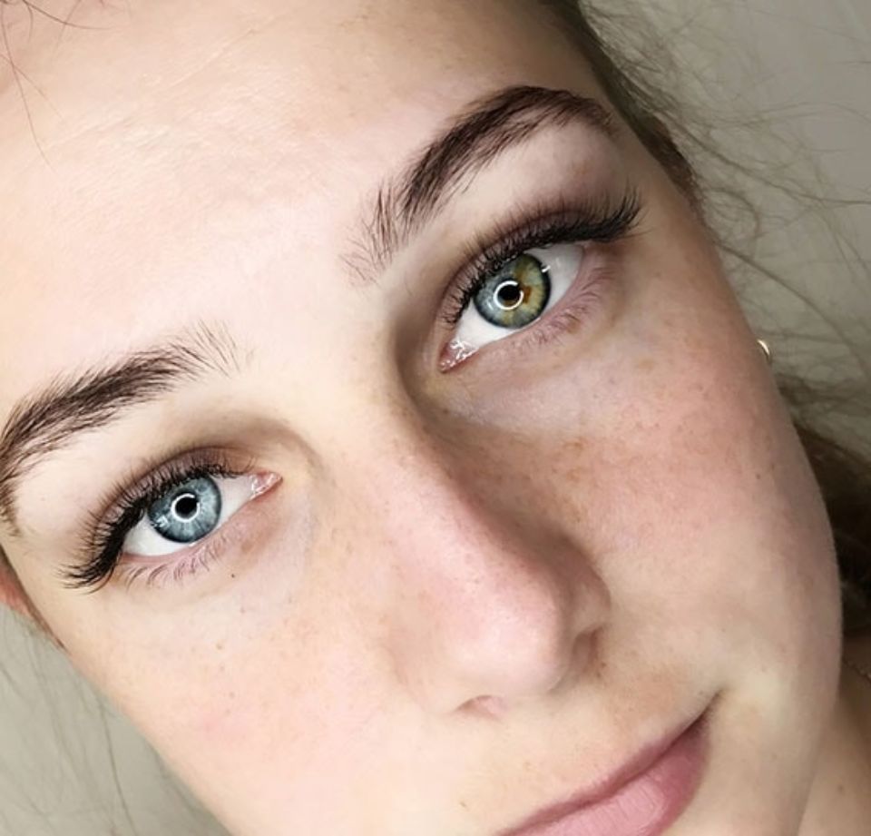 Наращивание ресниц в Минске