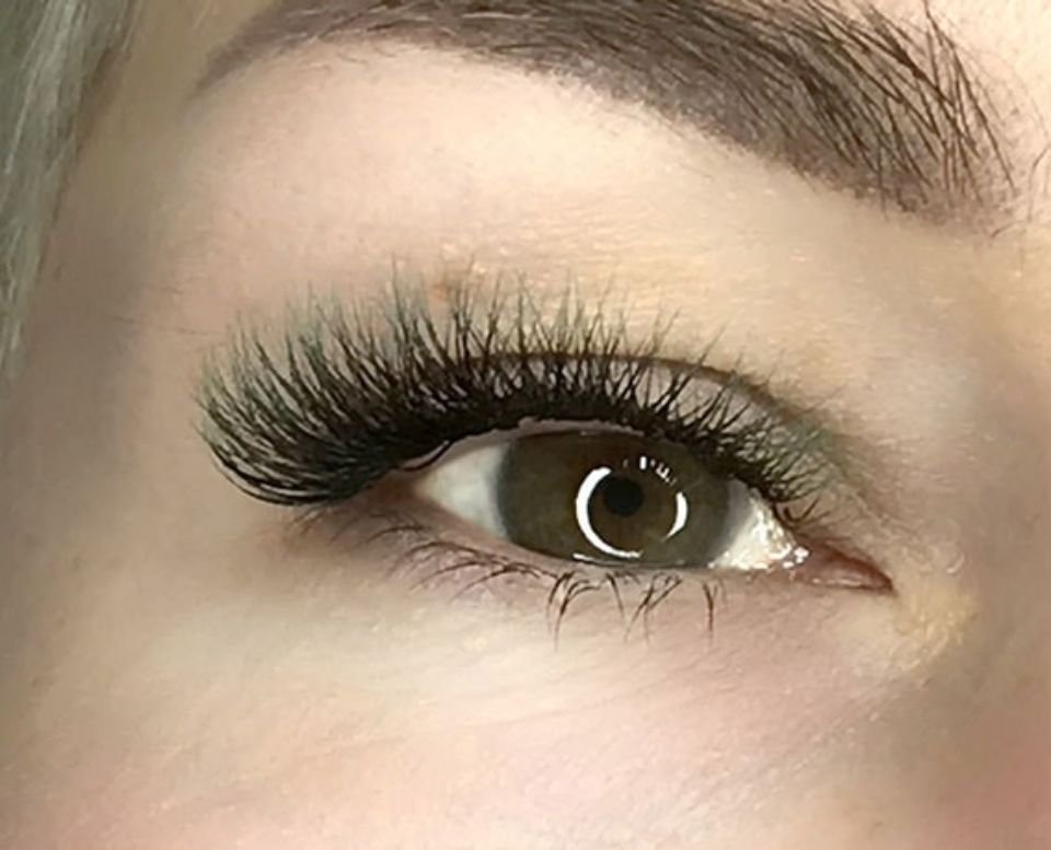 Наращивание ресниц в Минске