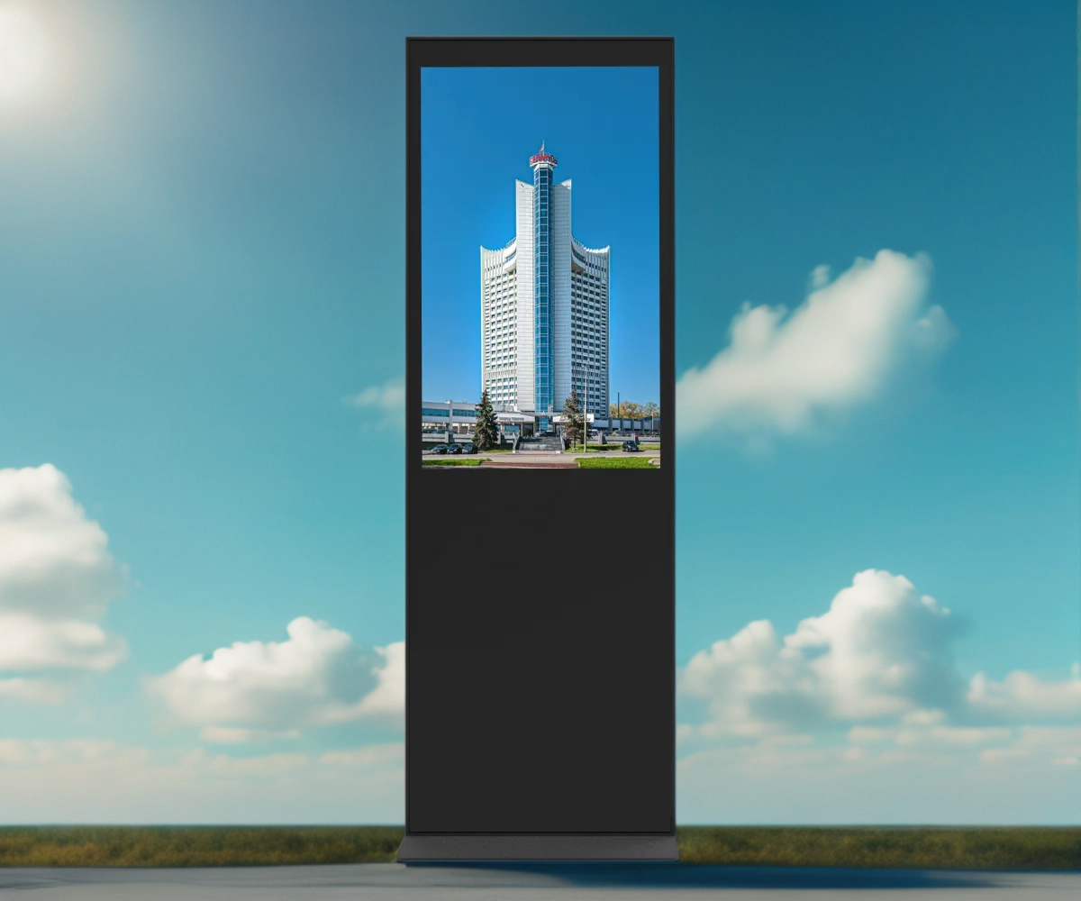 С помощью ПО гости могут выбрать номер, в спокойном режиме рассмотрев все варианты, заказать необходимые услуги, вызвать такси, ознакомиться с местными достопримечательностями