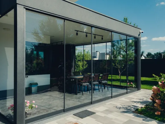 Безрамное остекление в Минске и Беларуси