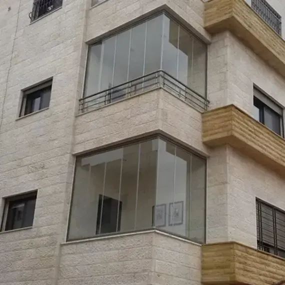 РАЗДВИЖНОЕ безрамное остекление в Минске от Albert Genau