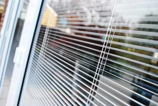 Стеклопакеты со встроенными жалюзи