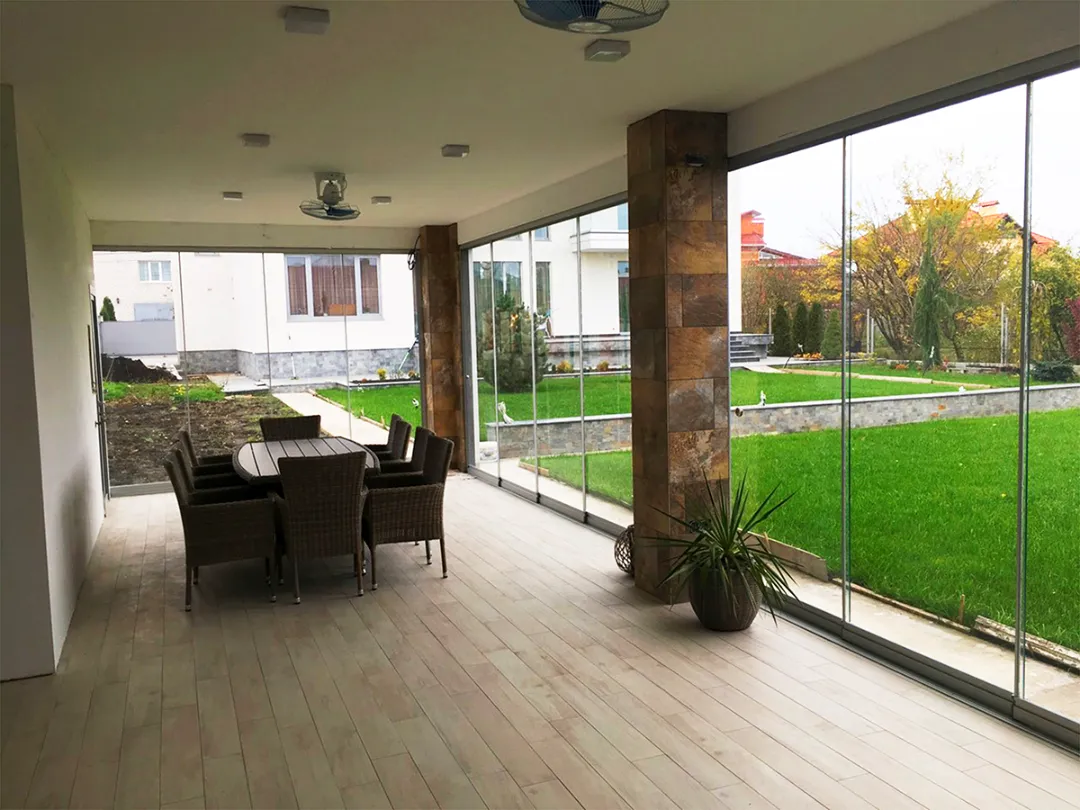 Безрамное остекление в Минске