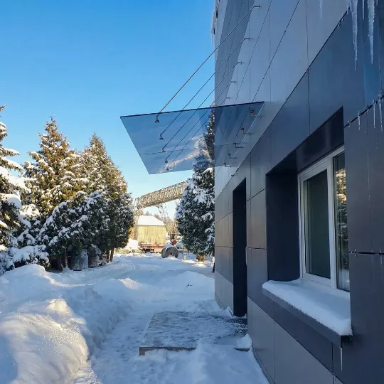 Классический стеклянный козырек с электроподогревом