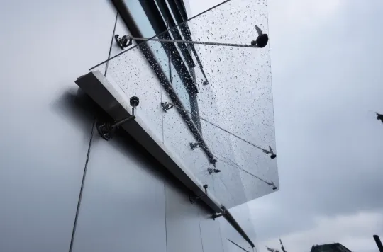 стеклянный козырек с электрообогревом