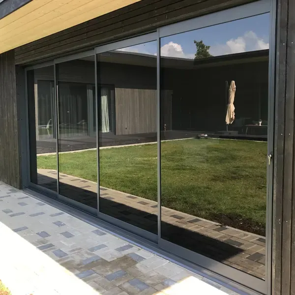 Безрамное остекление веранды Albert genau в Минске