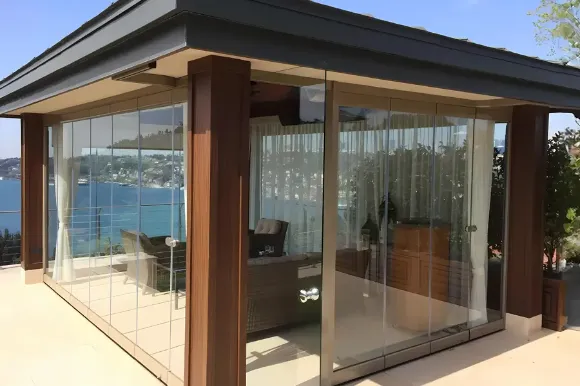 Безрамное остекление беседок в Минске и Беларуси