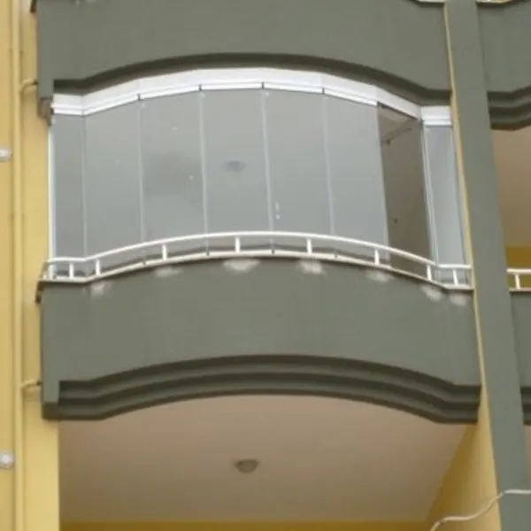 Безрамное остекление балкона Albert genau в Минске