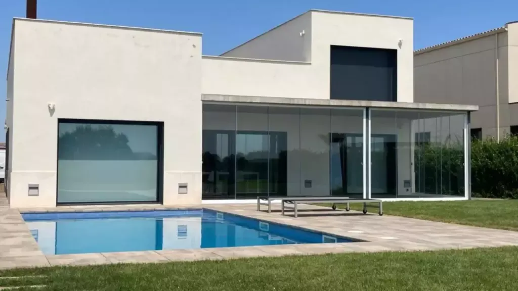 Безрамное остекление 