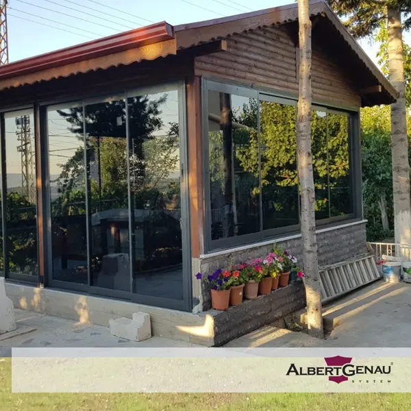 Безрамное остекление беседки Albert genau в Минске