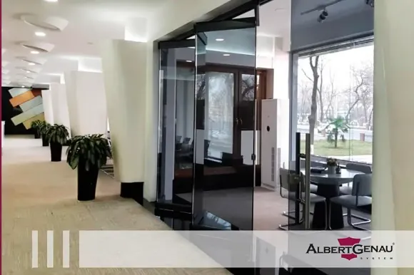 Раздвижная система безрамных перегородок для офисов