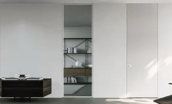 Двери скрытого монтажа в интерьере жилого помещения