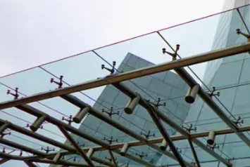 Стеклянный козырек на спайдерах