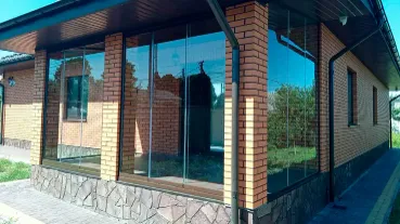 Безрамное остекление веранд