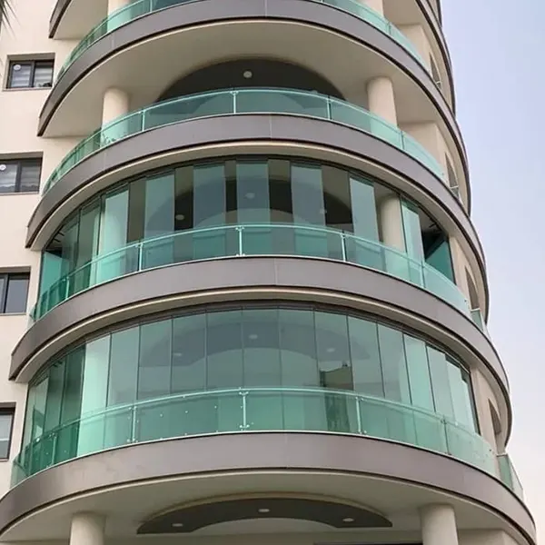 Безрамное остекление балкона Albert genau в Минске