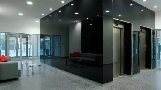 стекло Dark Grey в интерьере 