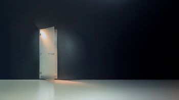 Стеклянные межкомнатные двери