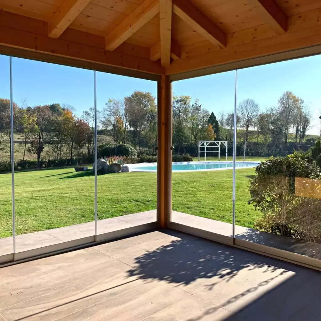 Безрамное  остекление Albert Genau