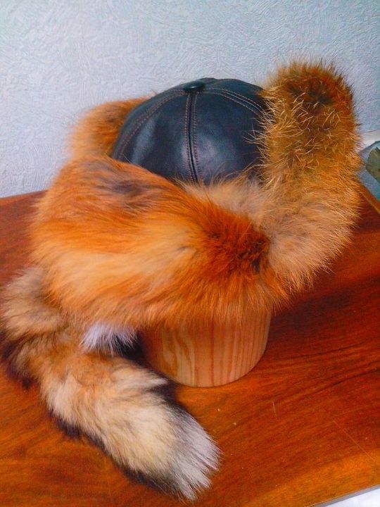 Меховые шапки