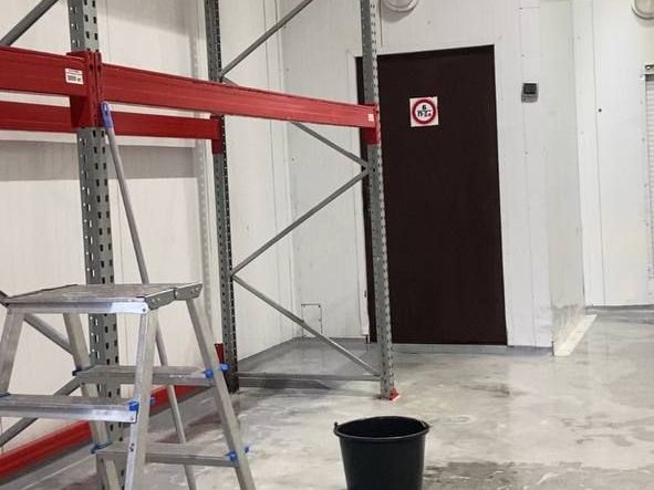Уборка складских и производственных помещений 