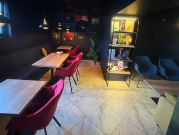 Купить готовый бизнес, в продаже кофейня на проспекте. площадь 73 м2. Низкая аренда.