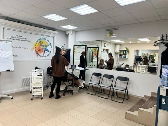 БЬЮТИ ШКОЛА (САЛОН КРАСОТЫ, СТУДИЯ). 54 М2. 4-6 РАБОЧИХ МЕСТ - Купить готовый бизнес в Минске
