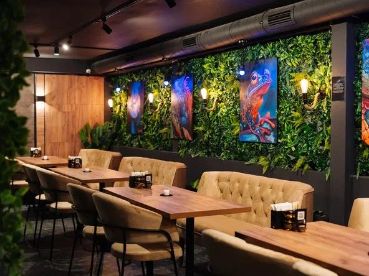 Купить готовый бизнес, кафе, бар в центре Минска, возле метро, ул. Карла Маркса. Продается рестобар Amazonka / Амазонка - подробнее в каталоге buyer.by