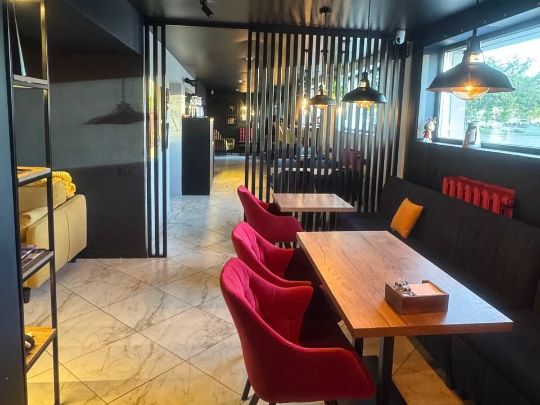 В продаже кофейня на проспекте. площадь 73 м2. Низкая Аренда. - подробнее в каталоге Buyer.by