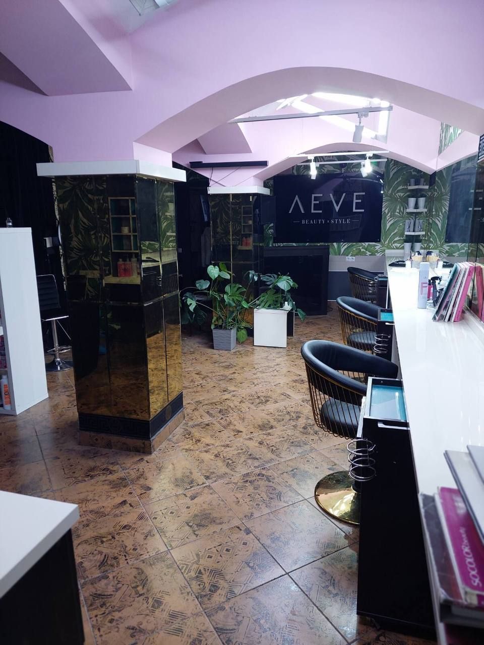 Готовый бизнес - салон красоты в центре города Минска