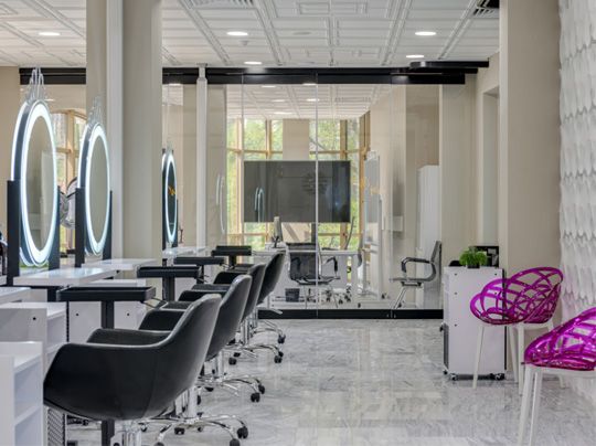 Купить салон красоты, парикмахерскую. В продаже салон красоты 85 м2 возле метро - смотреть каталог Buyer.by