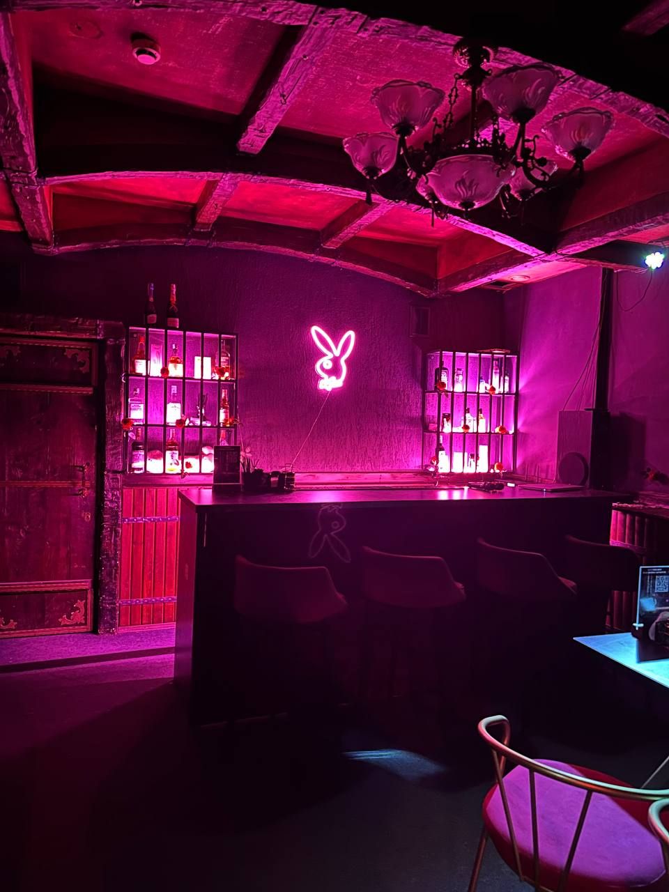 Ресто-бар, Джентельмен-клуб "Вельвет"