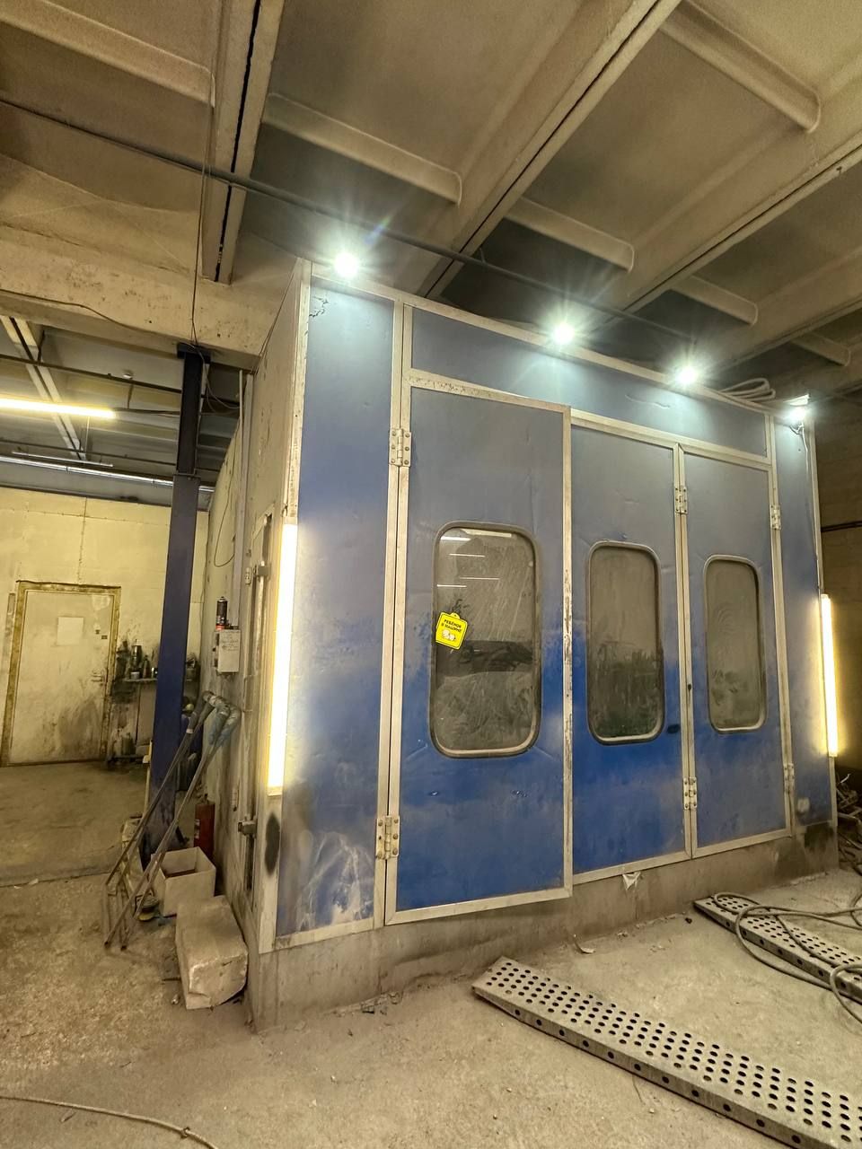 Станция кузовного ремонта и покраски авто. площадь 250 м2