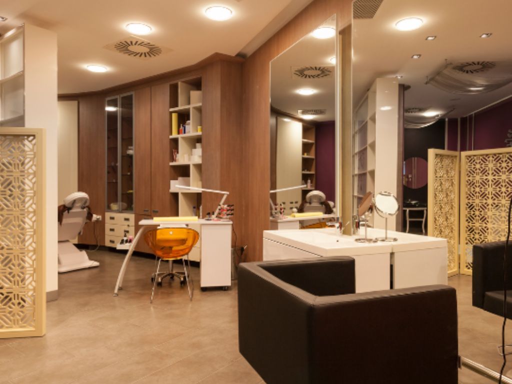 Салон красоты во Фрунзенском р-не. Готовый бизнес. Площадь 148,5 м2 - смотреть в каталоге Buyer.by