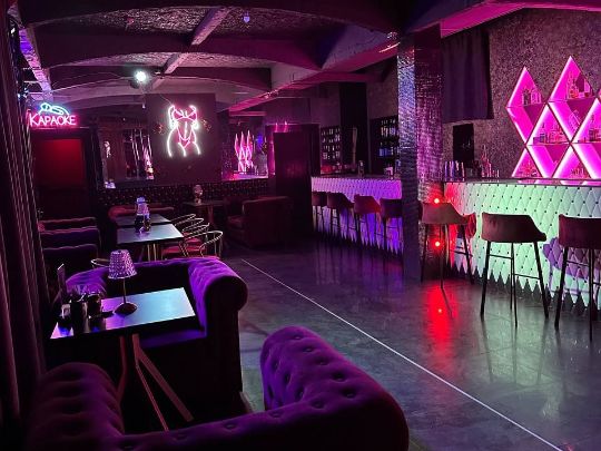 Продается ресто-бар, джентельмен-клуб "Вельвет" в Могилеве. Арендуемая площадь 350 м2 - подробнее в каталоге Buyer.by