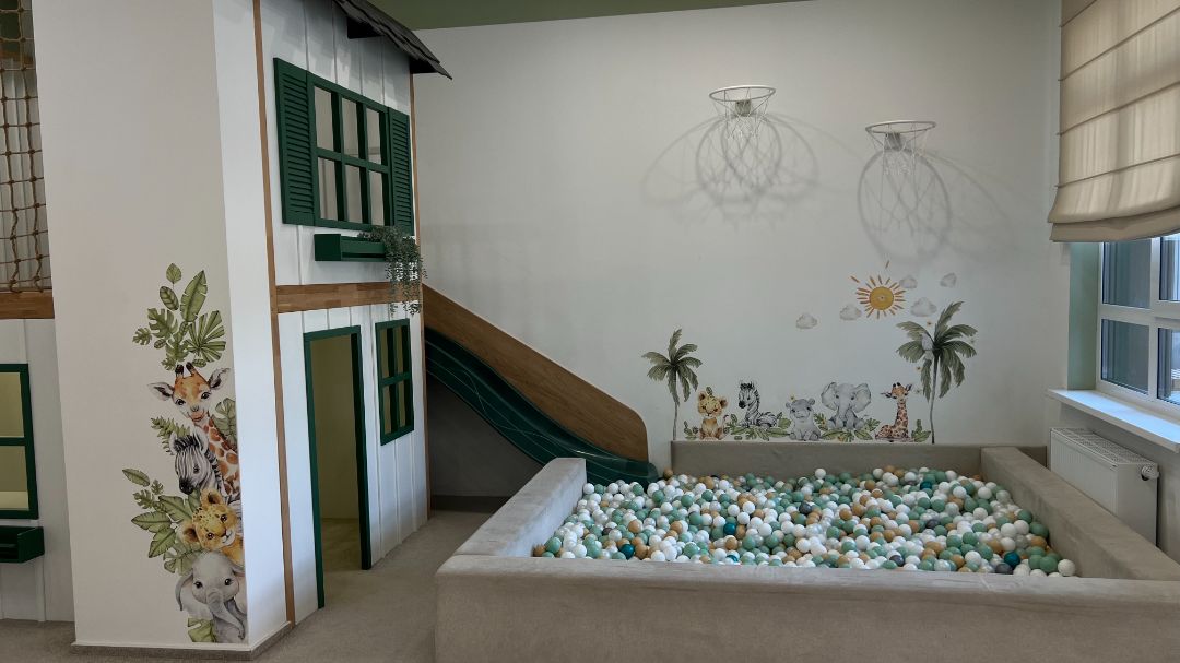 Детский развлекательный центр \ Детское пространство "Олива лэнд (Oliva land)"