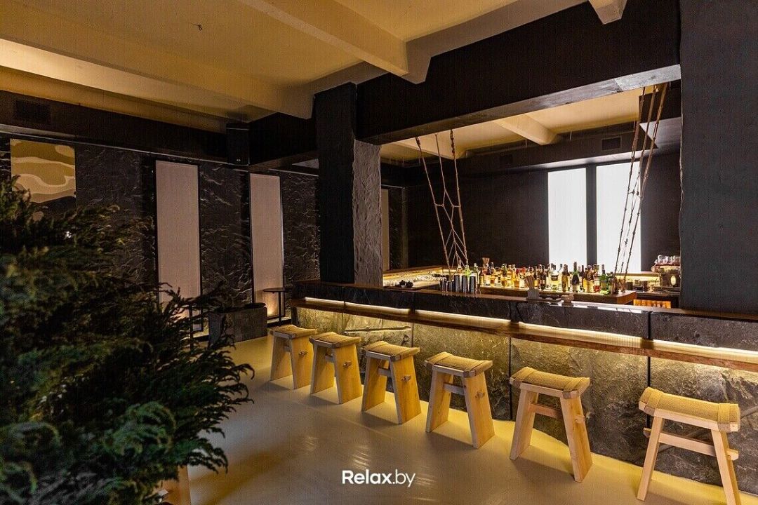 Купить готовый бизнес, кафе, бар в центре, возле метро. Японский бар с кухней Maneki (Манеки) - подробнее в каталоге buyer.by