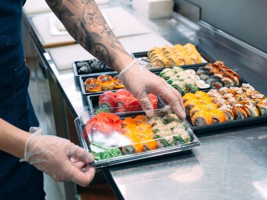 В продаже служба доставки премиум суши и роллов + производство. Смотреть в каталоге Buyer.by