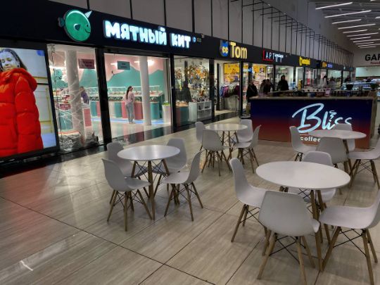 Продается кофейня "Bliss" в ТЦ "Green City" на 2 этаже. Площадь 6 м2 - подробнее в каталоге Buyer.by