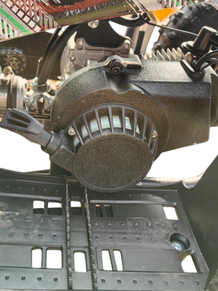 racermotors.by - Мощность и надёжность, полуавтоматическая трансмиссия — простота управления и запуска со встроенной подзарядкой аккумулятора Storm Маугли 50 MAX