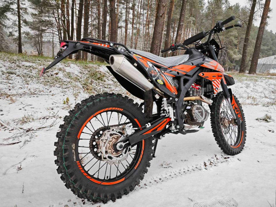 racermotors.by - Мотоцикл Regulmoto ZR PR 300 4 valves