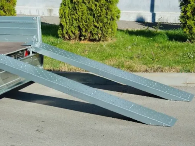 Автос.бел - Автомобильный прицеп Avtos A30P2B с прямым тентом 1200мм