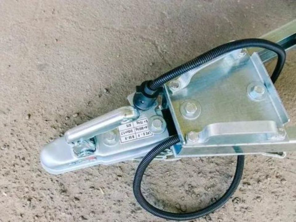 прицеп.бел - ПРИЦЕП TAVIALS СТАРТ A2512 (2,42Х1,22)