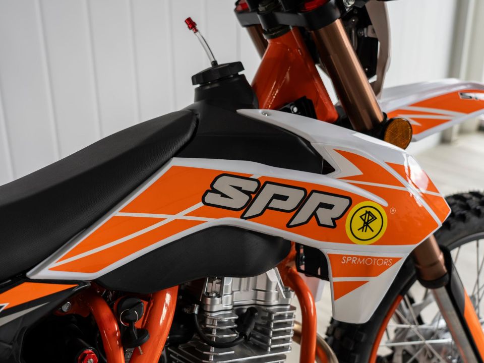 racermotors.by - Мотоцикл SPRMOTORS CROSSROAD-300 MAX NEW (4 valves)