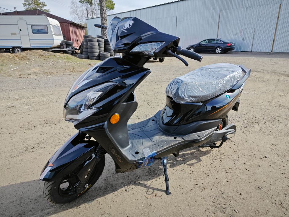 racermotors.by - Электроскутер Tsunami Boxer 1500w (черный)