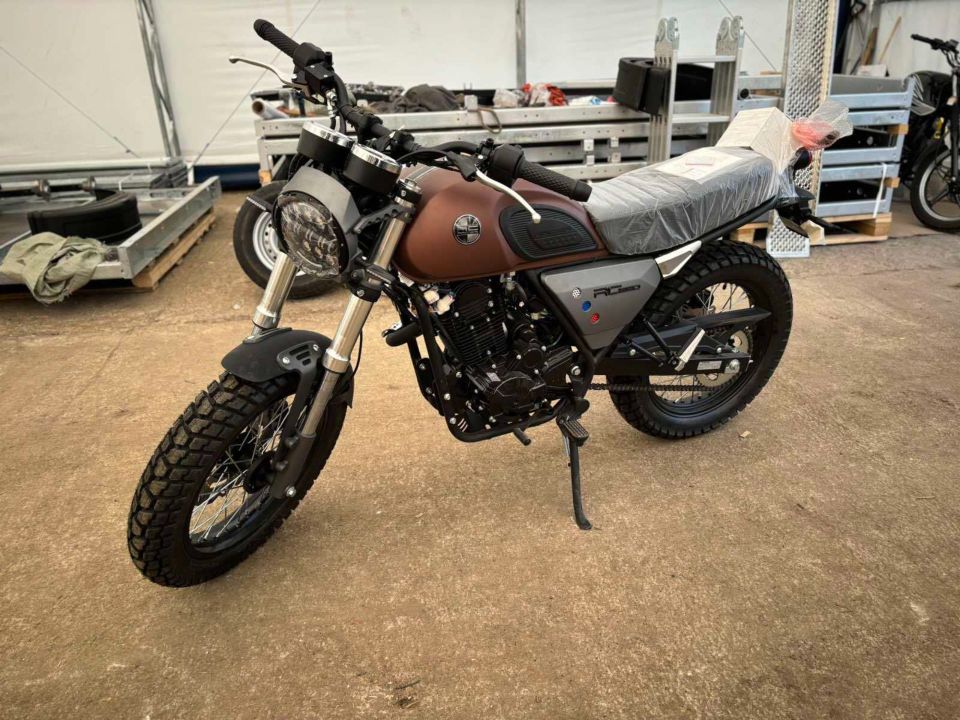 racermotors.by - Мотоцикл RACER RC300-GY8H TRIUMPH 300