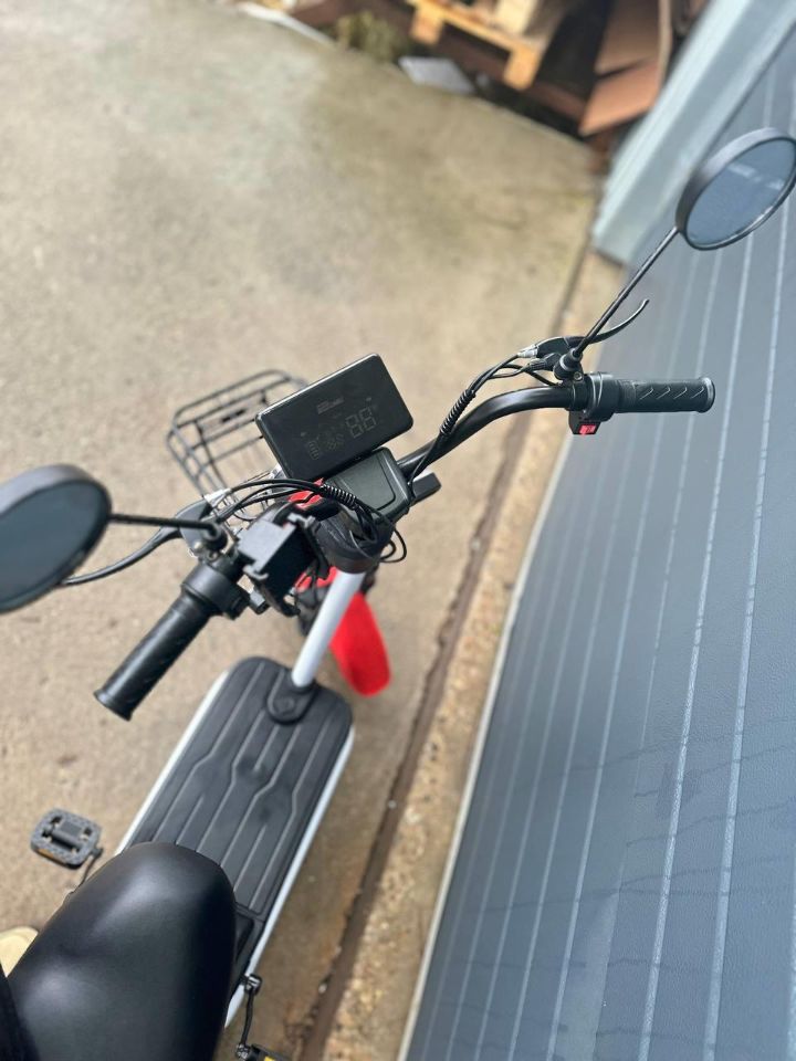 racermotors.by - Электроскутер VOLT CITY JY4