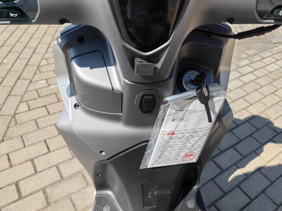 racermotors.by - Скутер SYM Symphony ST 200