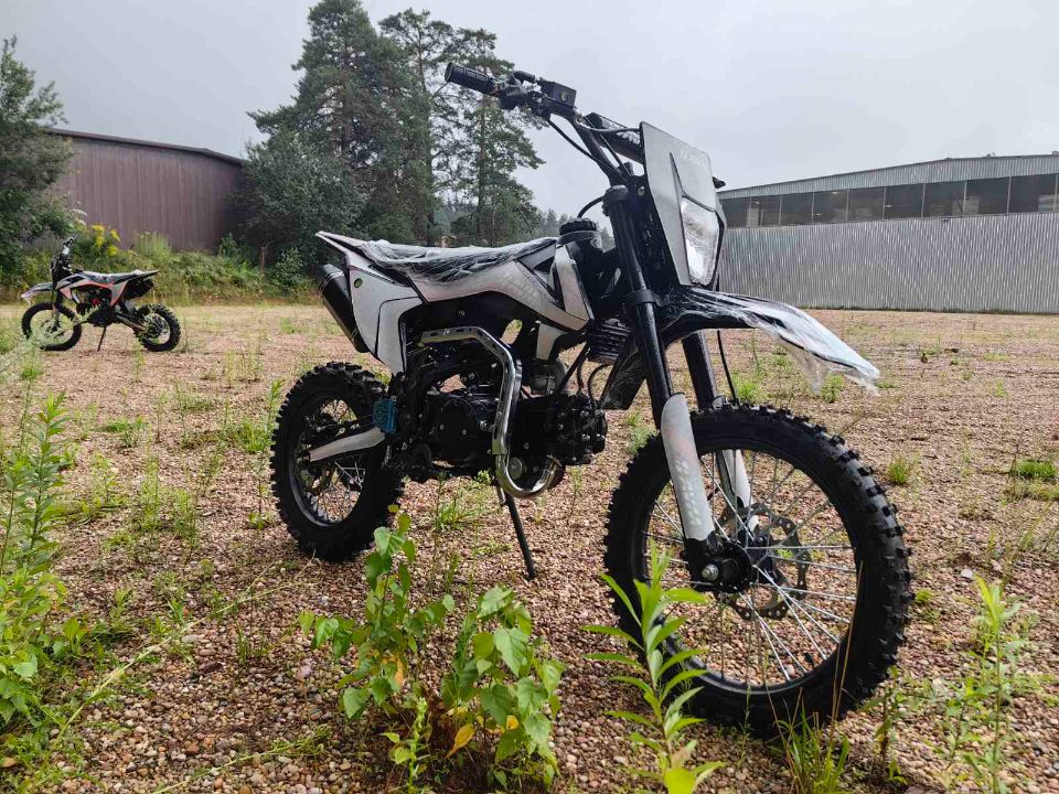 racermotors.by - Питбайк AVM Taos 140